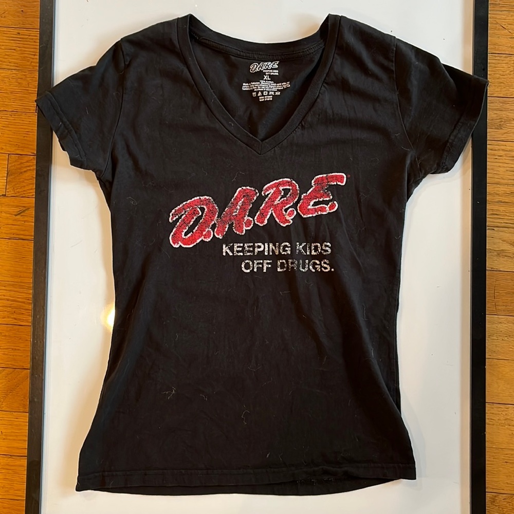 D.A.R.E Women’s SS V-neck Black Tee